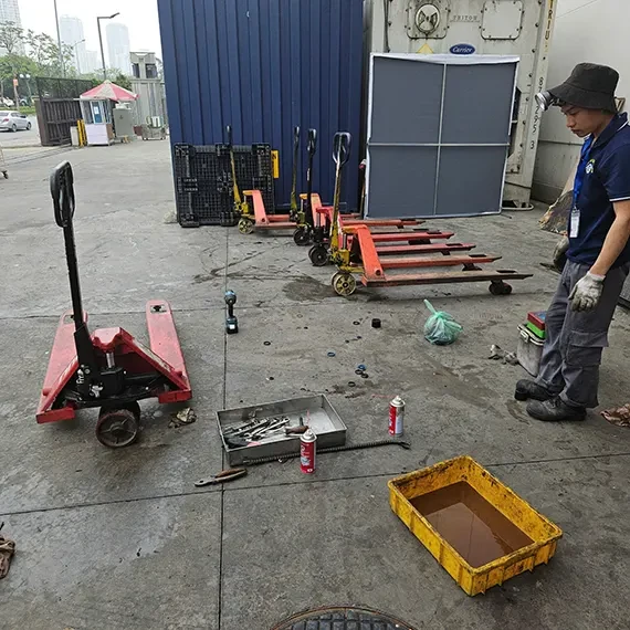Dịch Vụ Sửa Xe Nâng Tay Tại Hà Nội – Sửa Nhanh Tận Nơi 24/7