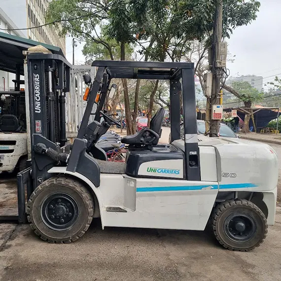 xe-nang-nissan-bai-nhat