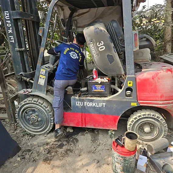 Dịch Vụ Sửa Xe Nâng Khu Công Nghiệp Sơn Lôi Vĩnh Phúc: Giải Pháp Hiệu Quả Cho Doanh Nghiệp