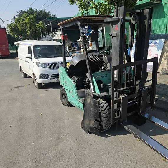 dich-vu-sua-xe-nang-mitsubishi-tai-ha-noi
