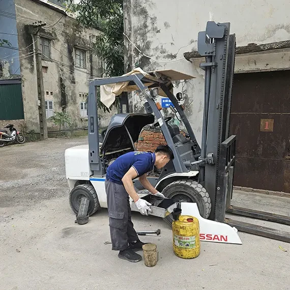 Sửa Xe Nâng Giá Rẻ Tại Vĩnh Phúc Uy Tín, Hỗ Trợ Nhanh Cho Doanh Nghiệp