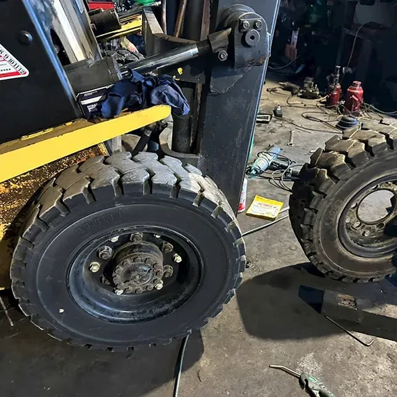 Dịch Vụ Sửa Chữa Xe Nâng Hàng Tại Thành Phố Hồ Chí Minh Uy Tín
