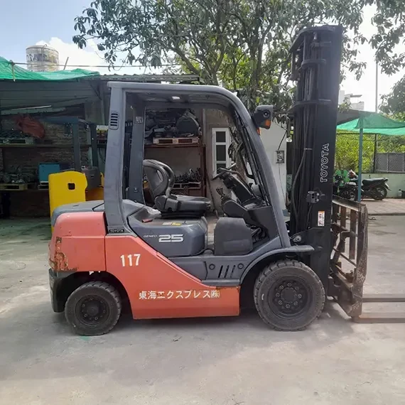 Xe Nâng Cũ Đà Nẵng Và Những Lợi Ích Khi Mua