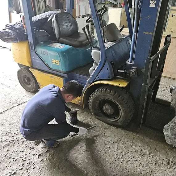 Sửa Xe Nâng Doosan Nhanh Chóng, Uy Tín Tại Giải Pháp Nâng Hạ 24/7