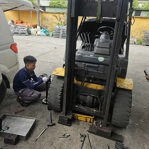 Sửa Xe Nâng Tại Hà Nội Giá Rẻ, Uy Tín, Tận Nơi 24/7