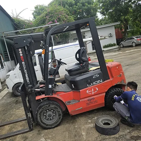 Dịch Vụ Sửa Xe Nâng Uy Tín, Chuyên Nghiệp – Bảo Dưỡng Xe Nâng Tận Nơi 24/7